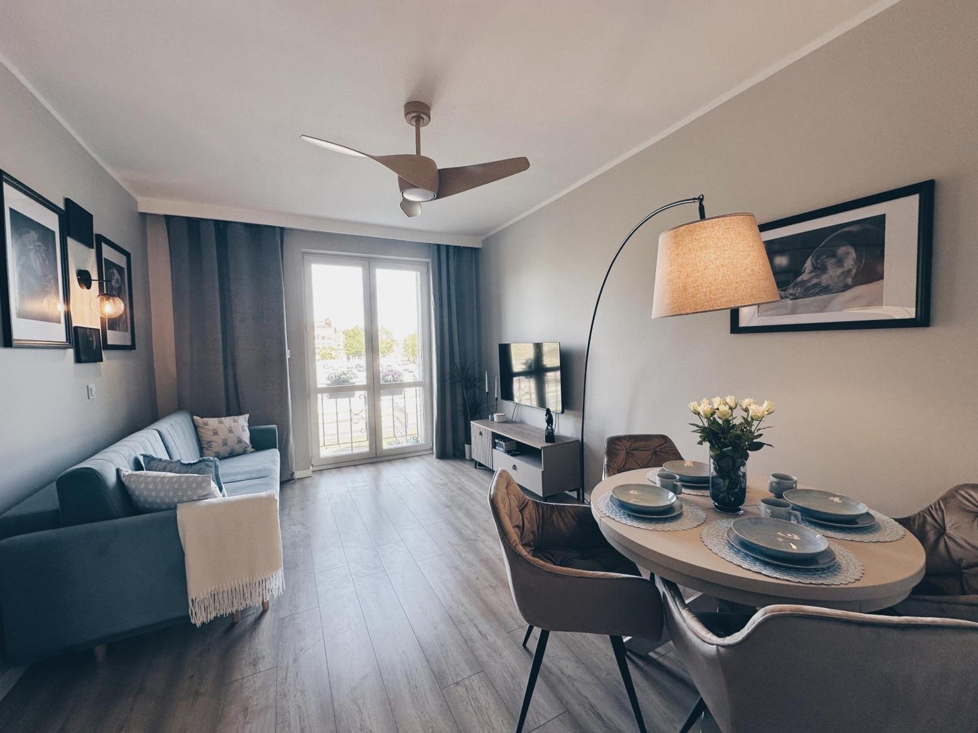 Czarno Na Bialym -